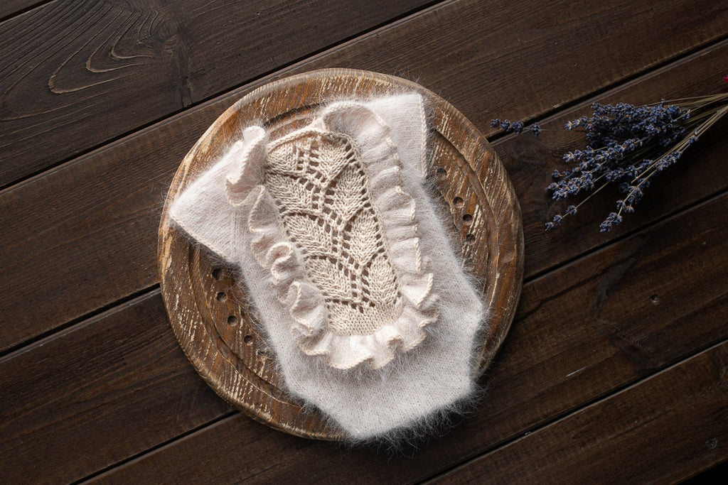 Knitted romper and bonnet,Newborn Photography Prop Set,Newborn photography outfit,Newborn girl photoshoot outfit,Pregnancy gift