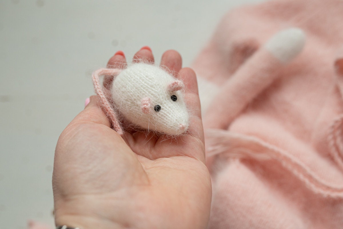 Knitted Kitten Bonnet Romper and toy,Newborn Photography Prop Set,Newborn photography outfit,Newborn photoshoot outfit,Newborn Kitten Outfit