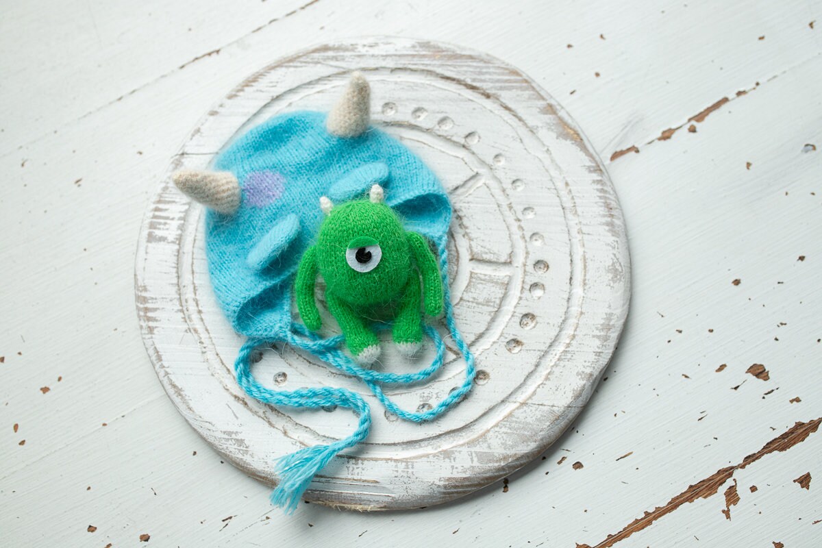 Knitted  Romper and bonnet Monster ,Newborn Photography Prop Set,Newborn photography outfit,Newborn girl photoshoot outfit,Newborn Outfit