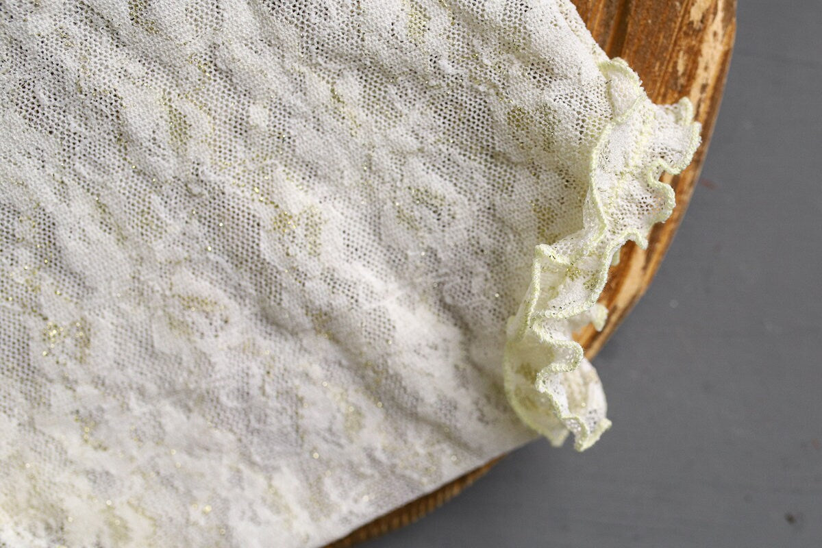 Newborn Romper girl made of velvet fabric with lace and headband,Newborn Outfit,Newborn Photography Props,Newborn Photo Props,Pregnancy gift