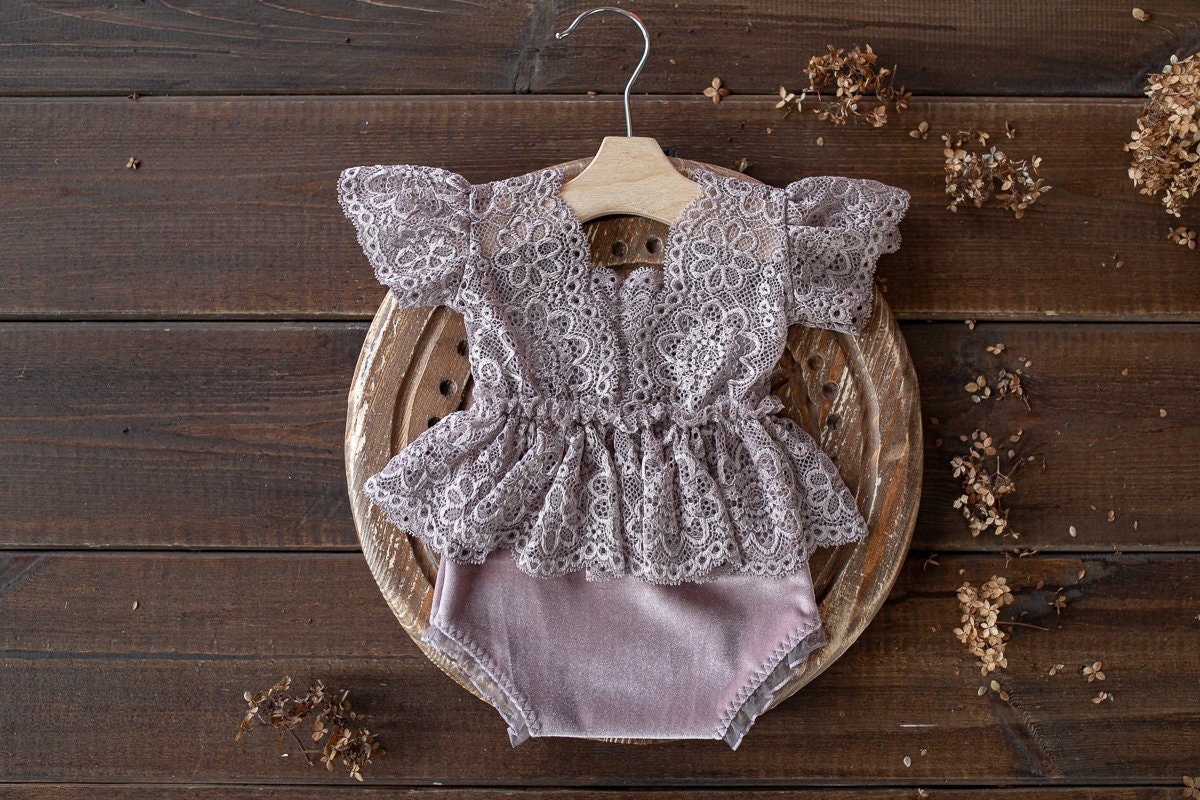 Newborn Girl Outfit,Newborn baby girl romper& headband,Newborn Outfit,Newborn Photography Props,Pregnancy gift,Newborn girl gift