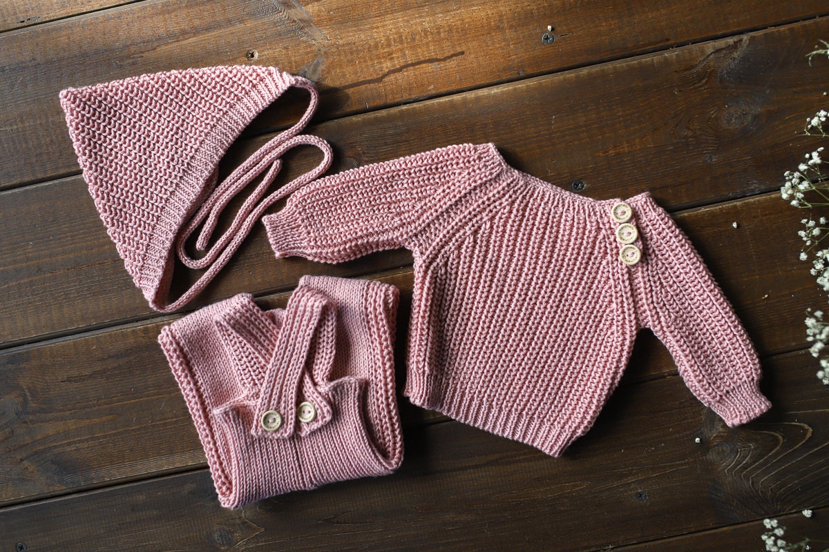 Newborn Knited set,Newborn Knit romper,Newborn Hat,Newborn outfit,Newborn photography,Pregnancy gift,Knitted newborn photo props
