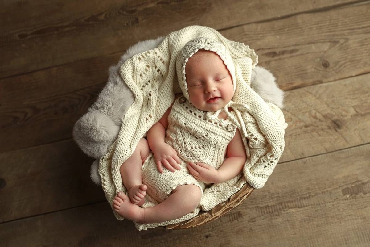 Newborn Photo props Knitted set,Posing blanket,Knitted Bonnet,Knit Romper,Knitted pillow,Newborn Photography,Photo Prop,Newborn photo prop