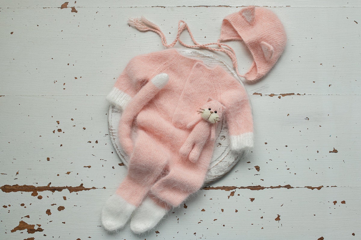 Knitted Kitten Bonnet Romper and toy,Newborn Photography Prop Set,Newborn photography outfit,Newborn photoshoot outfit,Newborn Kitten Outfit