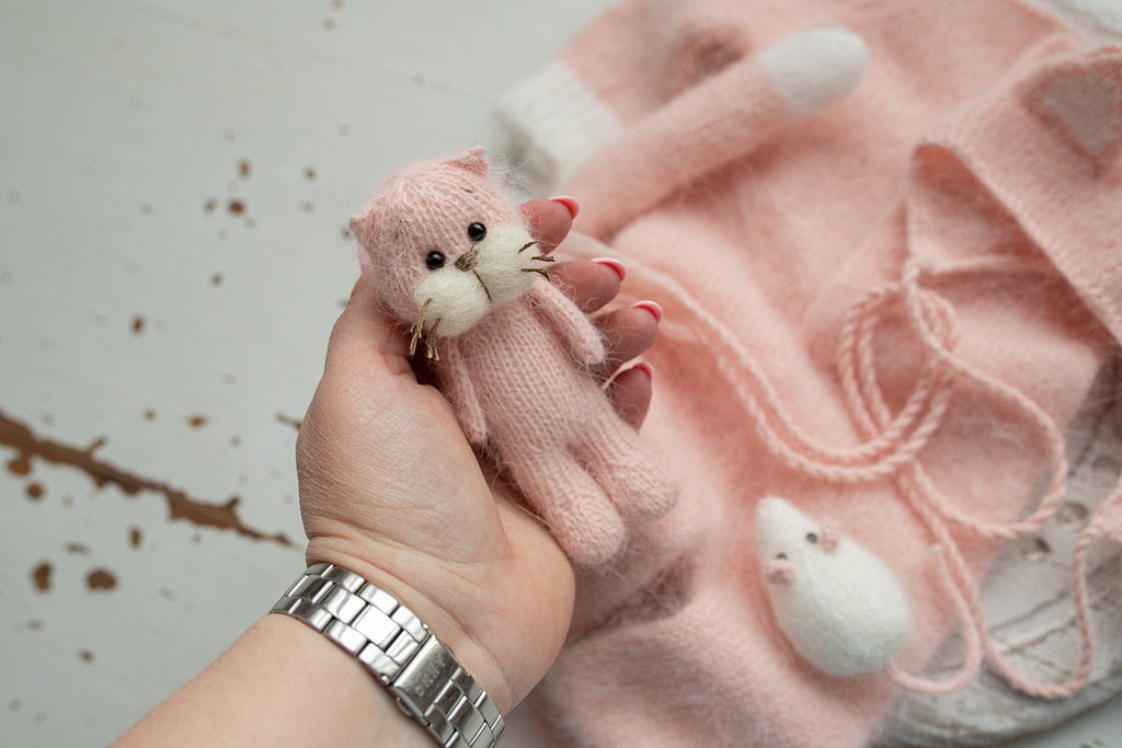 Knitted Kitten Bonnet Romper and toy,Newborn Photography Prop Set,Newborn photography outfit,Newborn photoshoot outfit,Newborn Kitten Outfit