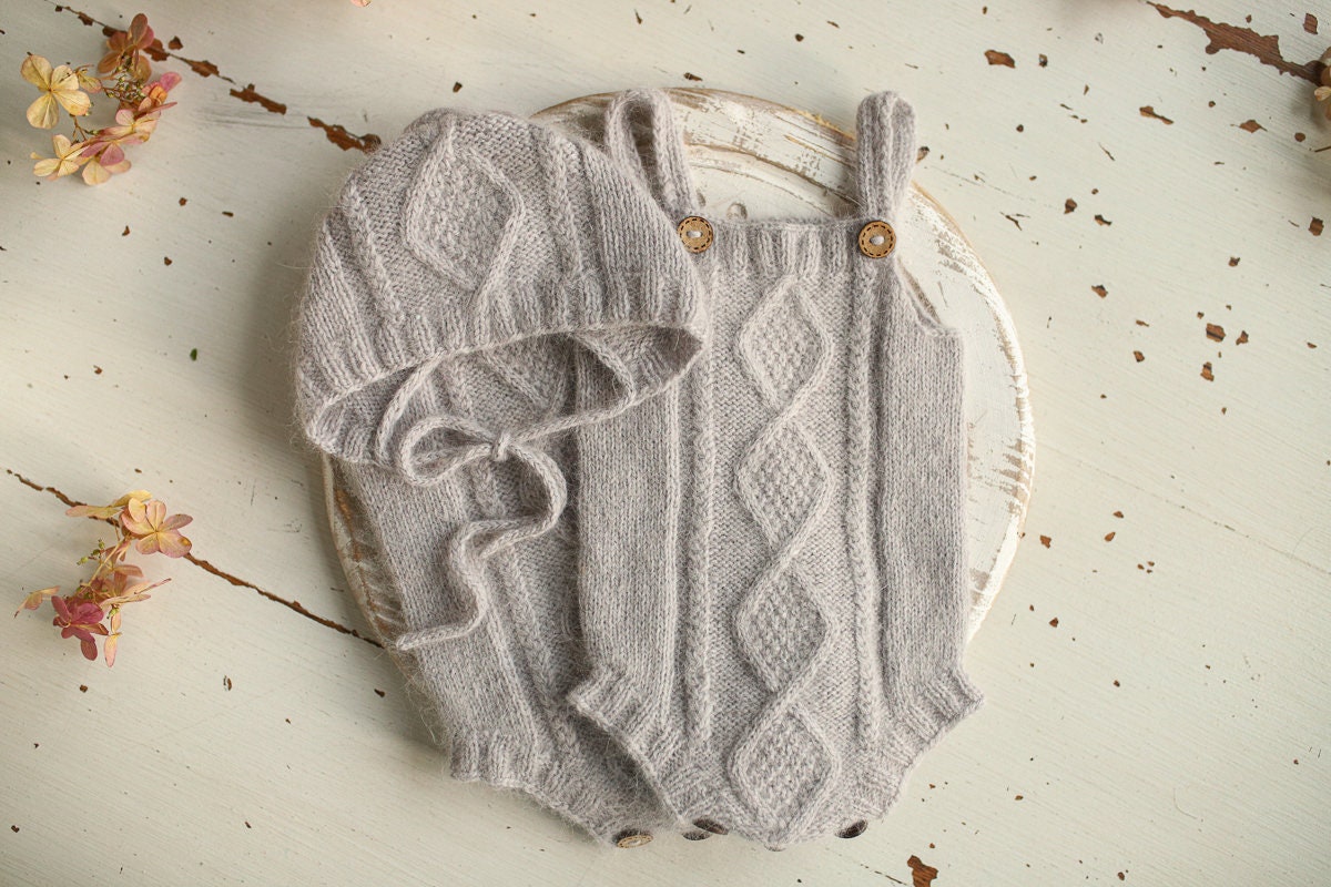 Knitted romper & bonnet,Newborn Photography Prop Set,Newborn photography outfit,Newborn girl photoshoot outfit,Pregnancy gift,Newborn props