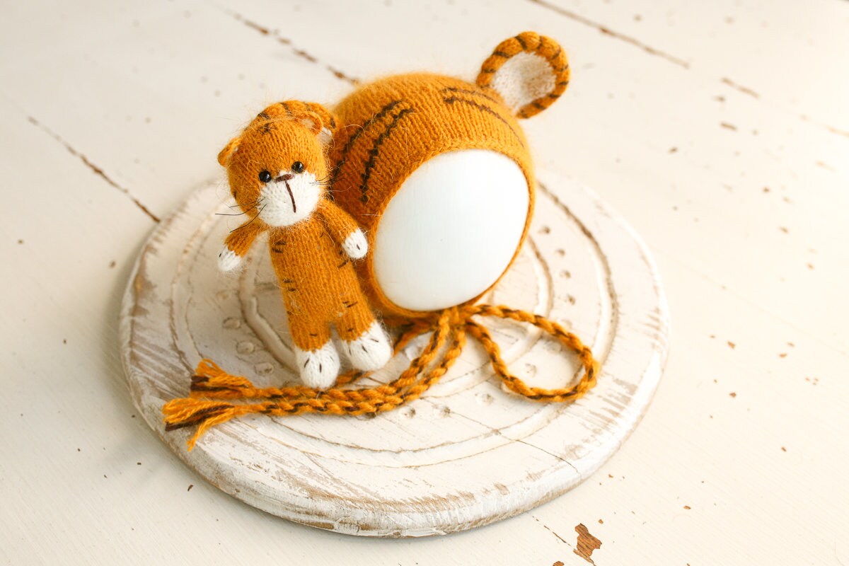 Knitted  Romper Tiger cub,bonnet and toy,Newborn Photography Prop Set,Newborn photography outfit,Newborn photoshoot outfit,Newborn Outfit