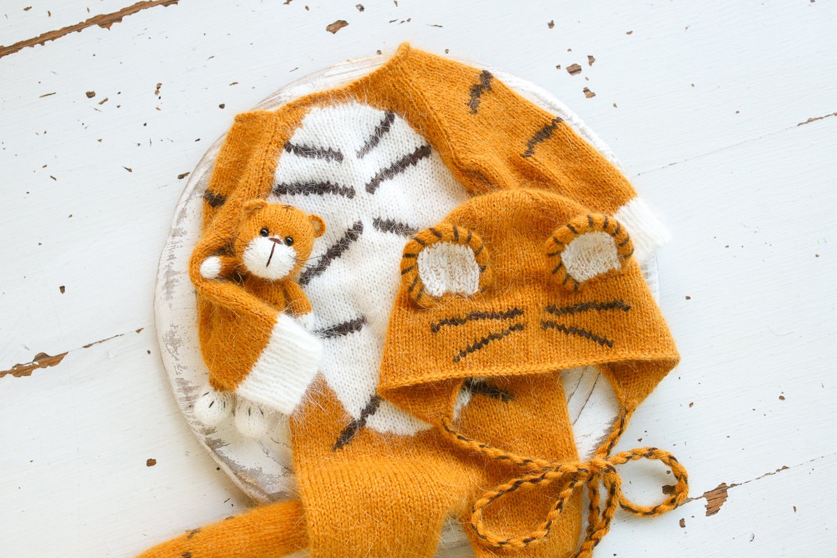 Knitted  Romper Tiger cub,bonnet and toy,Newborn Photography Prop Set,Newborn photography outfit,Newborn photoshoot outfit,Newborn Outfit