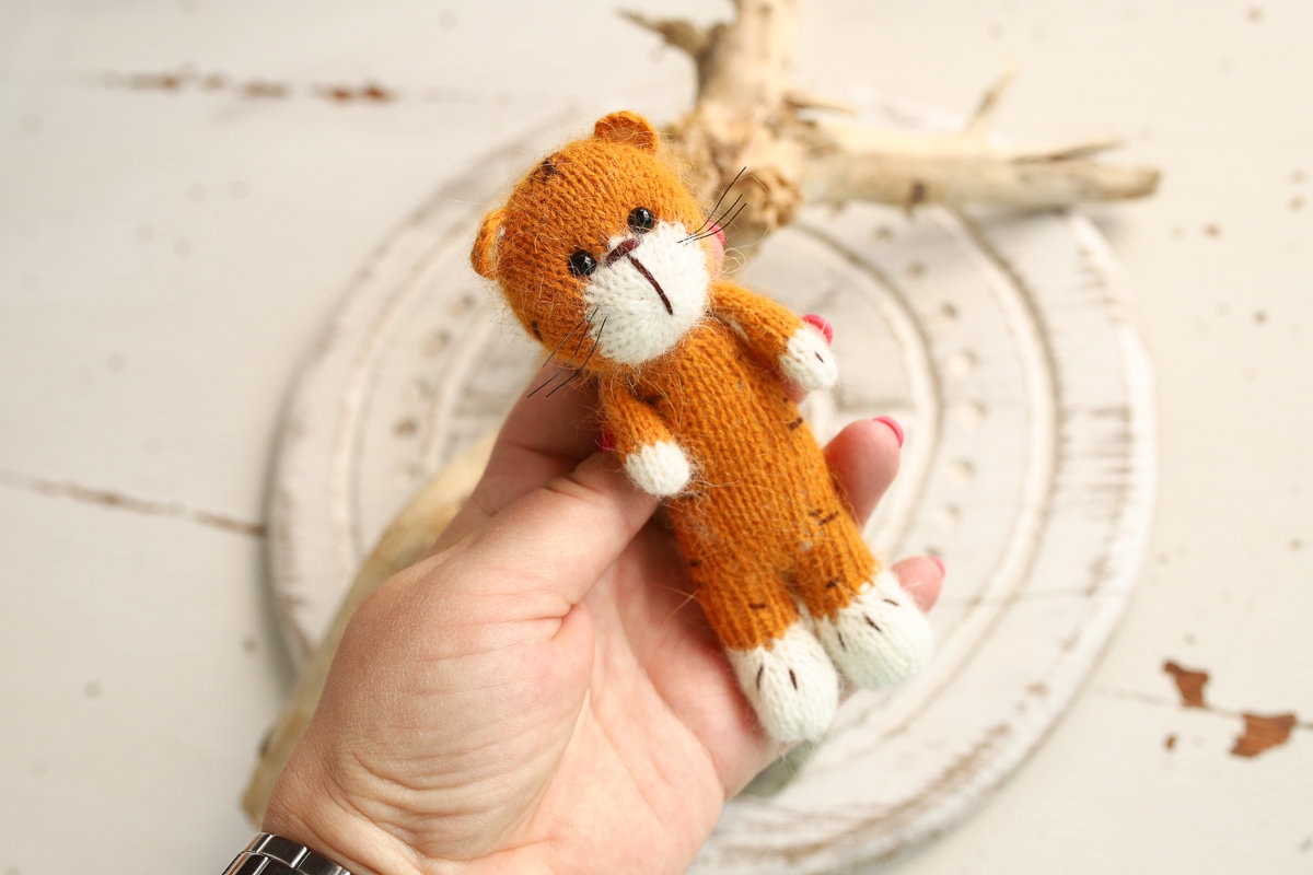 Knitted  Romper Tiger cub,bonnet and toy,Newborn Photography Prop Set,Newborn photography outfit,Newborn photoshoot outfit,Newborn Outfit