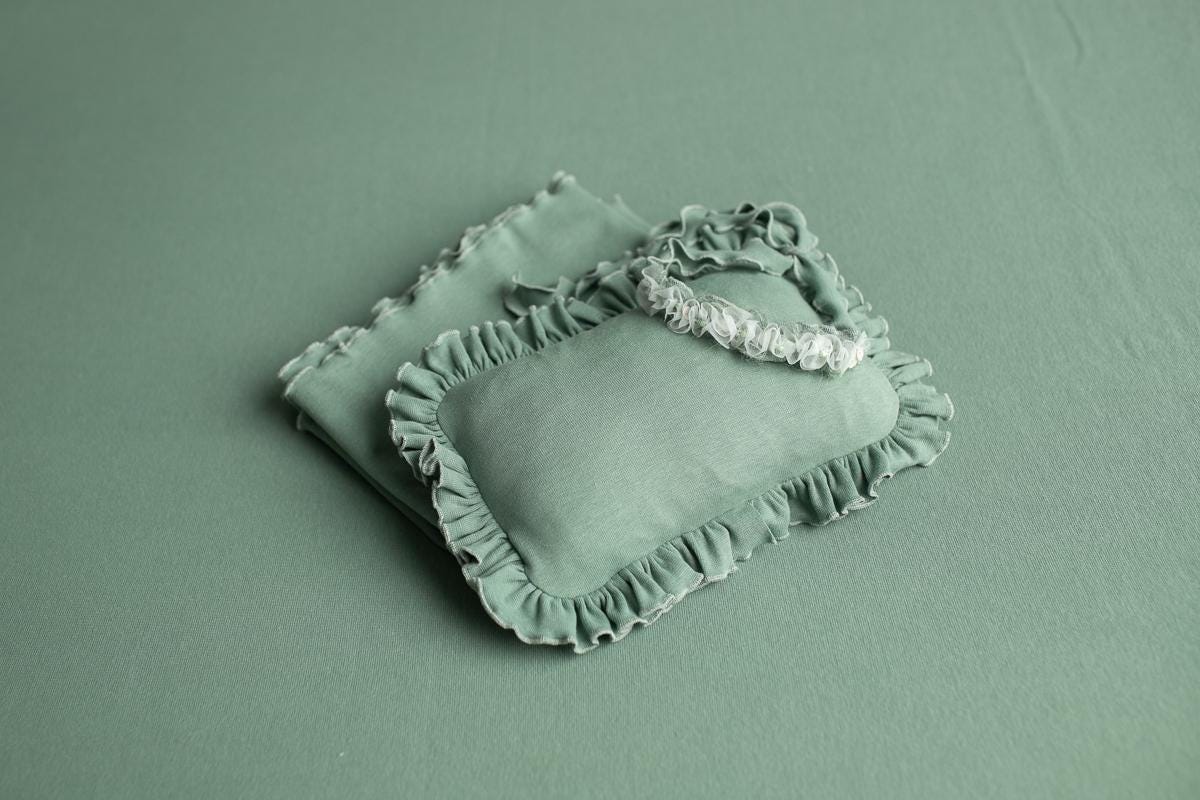 Newborn Photography Prop Set,Newborn Backdrop Fabric,Newborn Pillow,Newborn Headband,Newborn long natural wraps,Newborn photography outfit