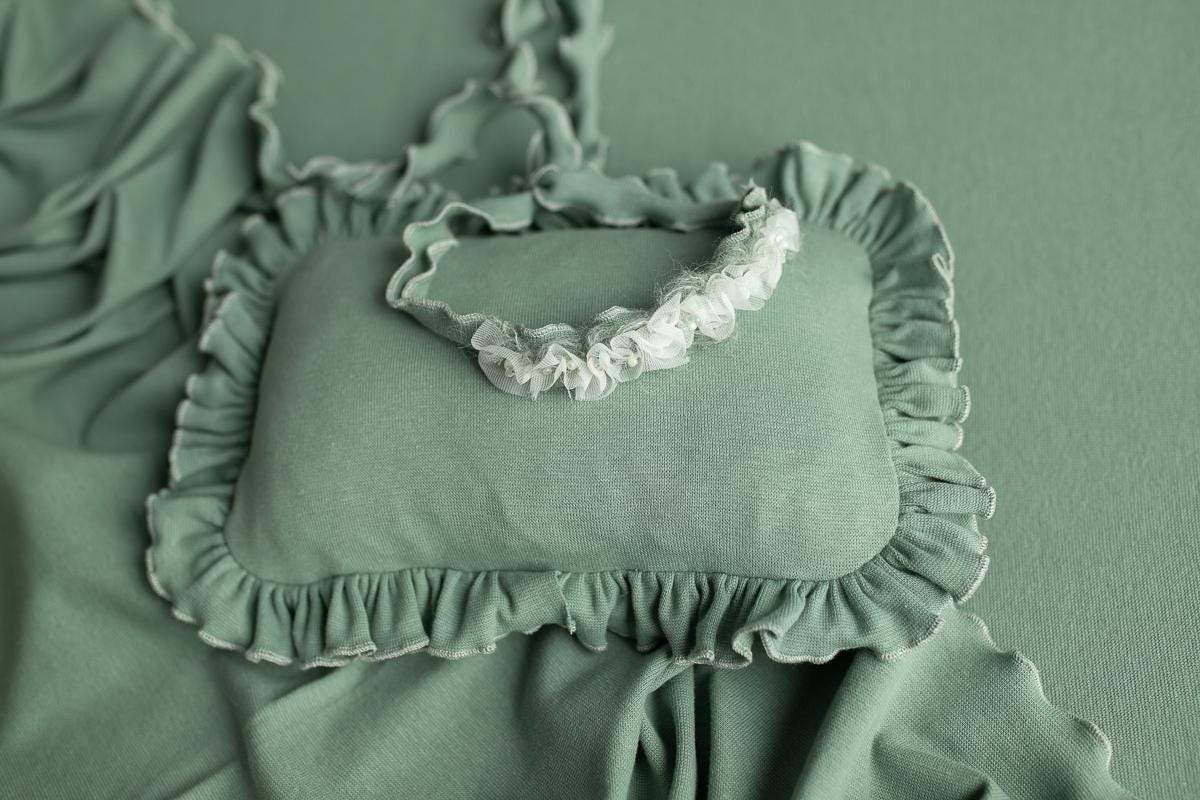 Newborn Photography Prop Set,Newborn Backdrop Fabric,Newborn Pillow,Newborn Headband,Newborn long natural wraps,Newborn photography outfit