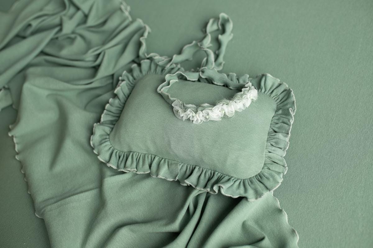 Newborn Photography Prop Set,Newborn Backdrop Fabric,Newborn Pillow,Newborn Headband,Newborn long natural wraps,Newborn photography outfit