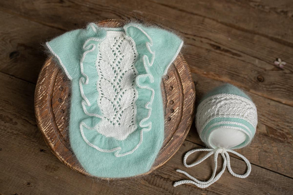 Knitted romper and bonnet,Newborn knitted Set,Newborn photography outfit,Сable knit romper,Pregnancy gift,newborn knit outfit,newborn props