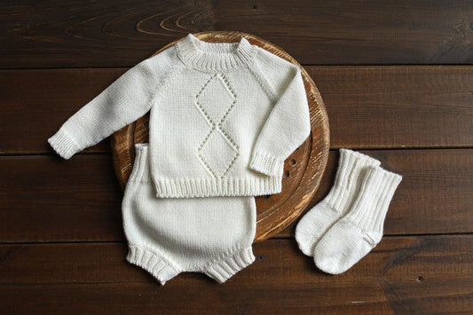 Newborn Knit romper,Newborn Knited set,Newborn socks,Newborn outfit,Newborn photography,Pregnancy gift,Knitted newborn photo props