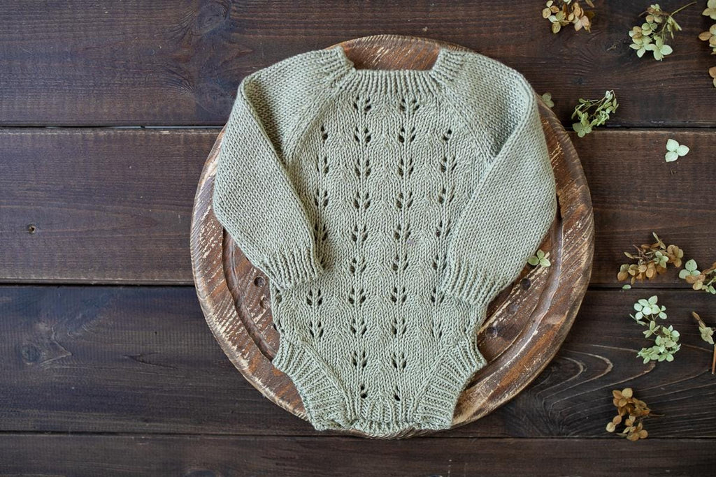 Newborn Knit romper,Newborn Knited set,Newborn Hat,Newborn outfit,Newborn cap,Newborn photography,Pregnancy gift,Knitted newborn photo props