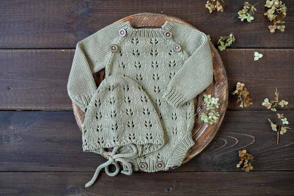Newborn Knit romper,Newborn Knited set,Newborn Hat,Newborn outfit,Newborn cap,Newborn photography,Pregnancy gift,Knitted newborn photo props