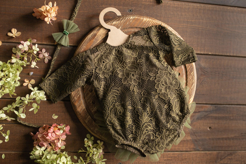 Newborn romper for Newborn Baby Girl with Elegant Lace Trim Headband,Newborn Photography Props,Newborn Prop,Pregnancy gift,Newborn baby gift
