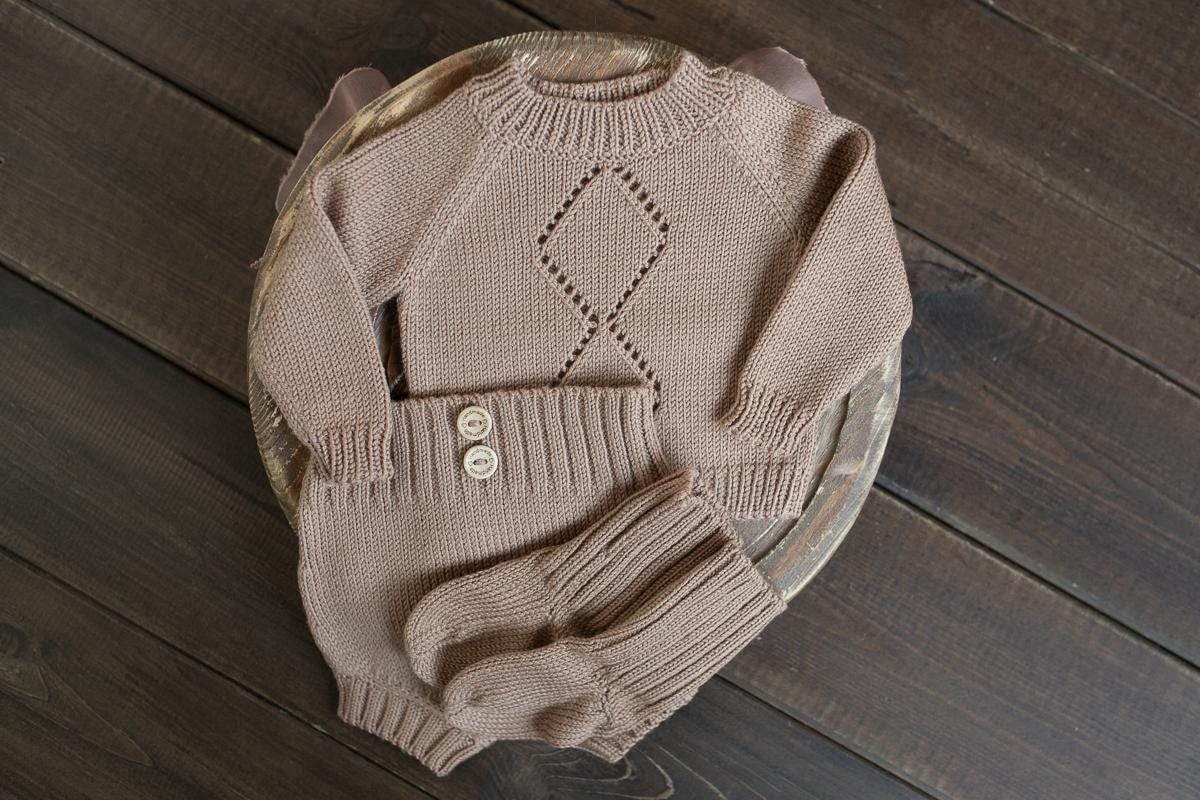 Newborn Knit romper,Newborn Knited set,Newborn socks,Newborn outfit,Newborn photography,Pregnancy gift,Knitted newborn photo props