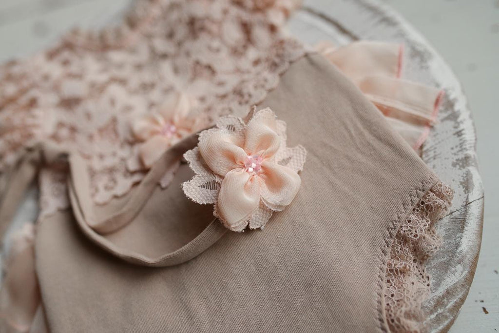 Photo outfit Baby Girl lace romper, Newborn Girl Outfit, Newborn Lace Romper, Newborn Outfit, Newborn Photography Props, Newborn Photo Props
