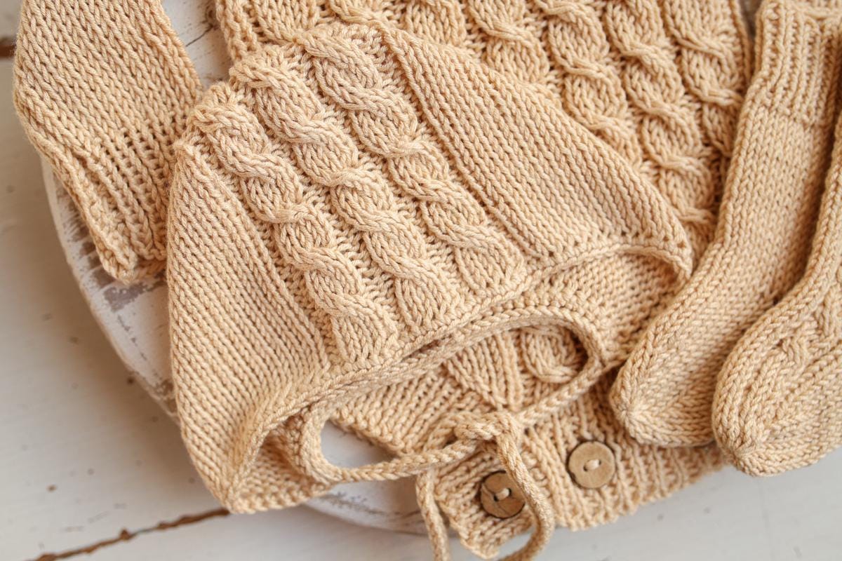 Newborn Knited set,Newborn Knit romper,Newborn Hat,Newborn outfit,Newborn cap,Newborn photography,Pregnancy gift,Knitted newborn photo props