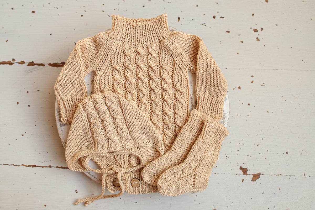 Newborn Knited set,Newborn Knit romper,Newborn Hat,Newborn outfit,Newborn cap,Newborn photography,Pregnancy gift,Knitted newborn photo props