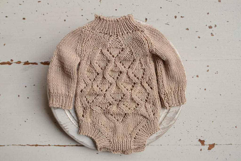 Knitted romper and bonnet,Newborn knitted Set,Newborn photography outfit,Сable knit romper,Pregnancy gift,newborn knit outfit,newborn props