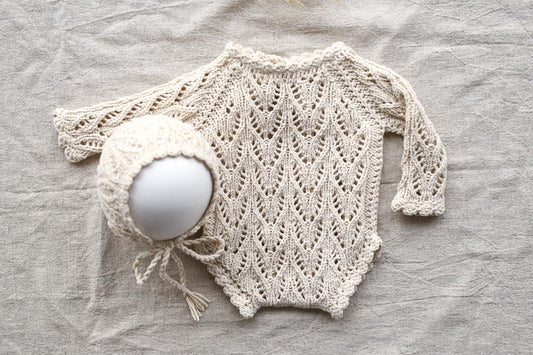 Knitted romper and bonnet,Newborn knitted Set,Newborn photography outfit,Сable knit romper,Pregnancy gift,newborn knit outfit,newborn props
