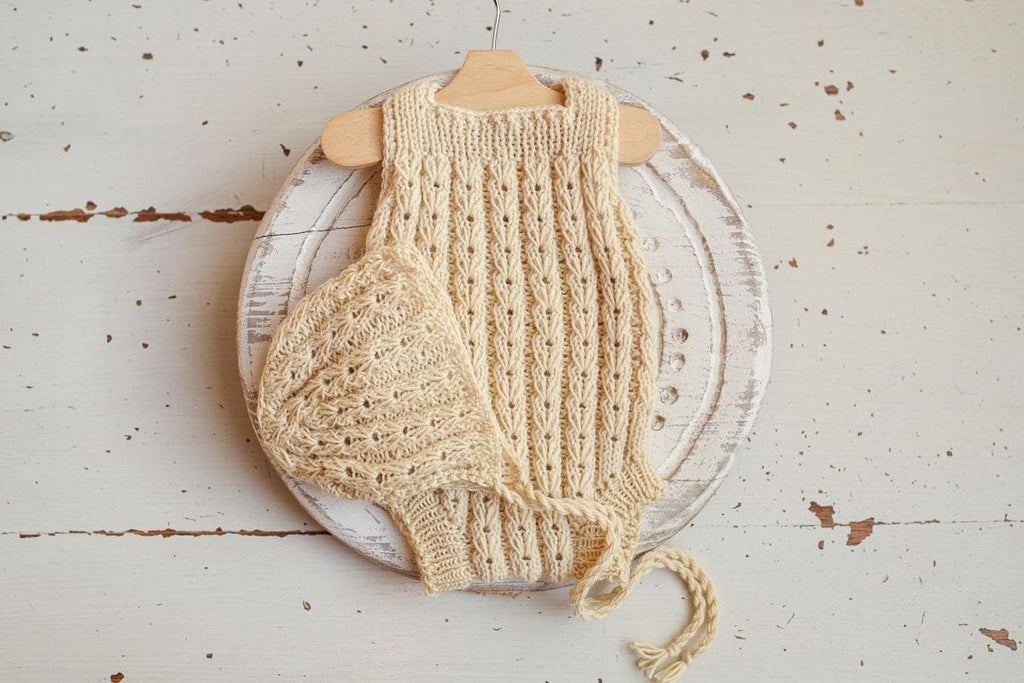 Knitted romper and bonnet,Newborn Photography Prop Set,Newborn photography outfit,Newborn girl photoshoot outfit,Pregnancy gift