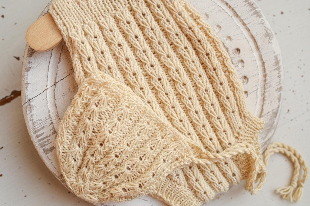 Knitted romper and bonnet,Newborn Photography Prop Set,Newborn photography outfit,Newborn girl photoshoot outfit,Pregnancy gift