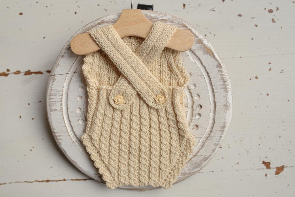Knitted romper and bonnet,Newborn Photography Prop Set,Newborn photography outfit,Newborn girl photoshoot outfit,Pregnancy gift