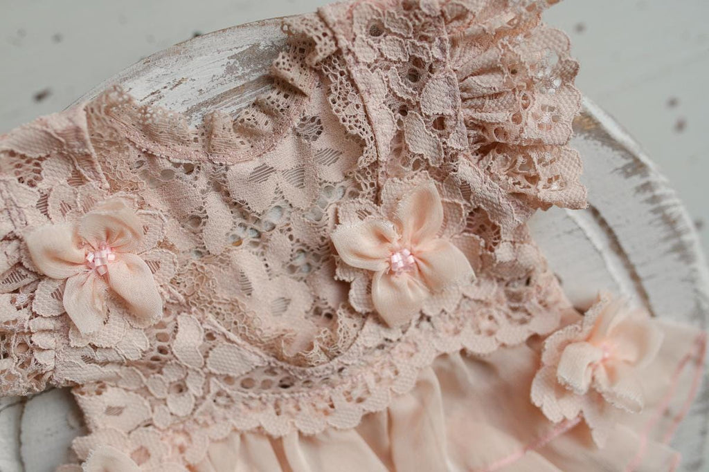 Photo outfit Baby Girl lace romper, Newborn Girl Outfit, Newborn Lace Romper, Newborn Outfit, Newborn Photography Props, Newborn Photo Props