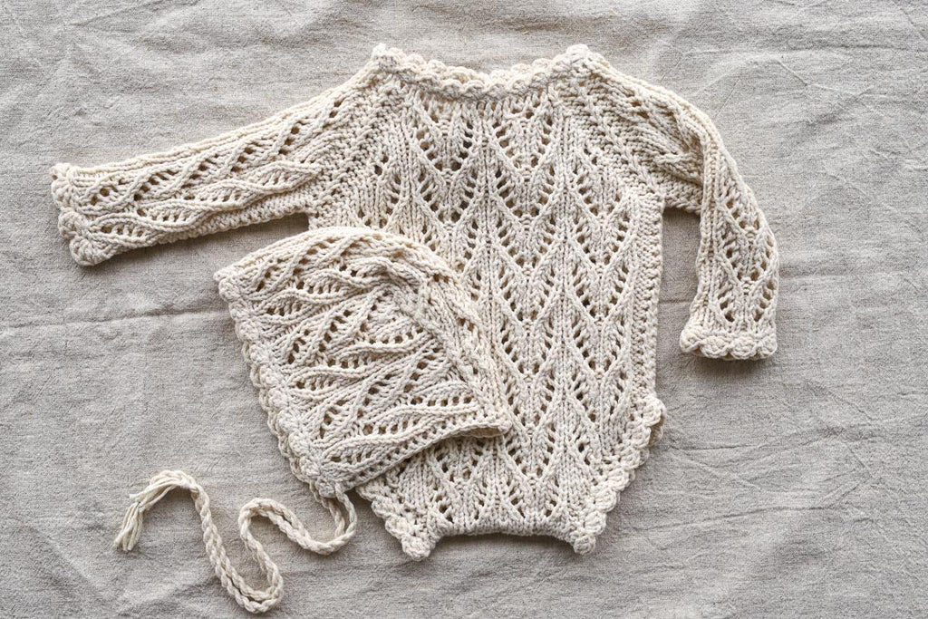 Knitted romper and bonnet,Newborn knitted Set,Newborn photography outfit,Сable knit romper,Pregnancy gift,newborn knit outfit,newborn props