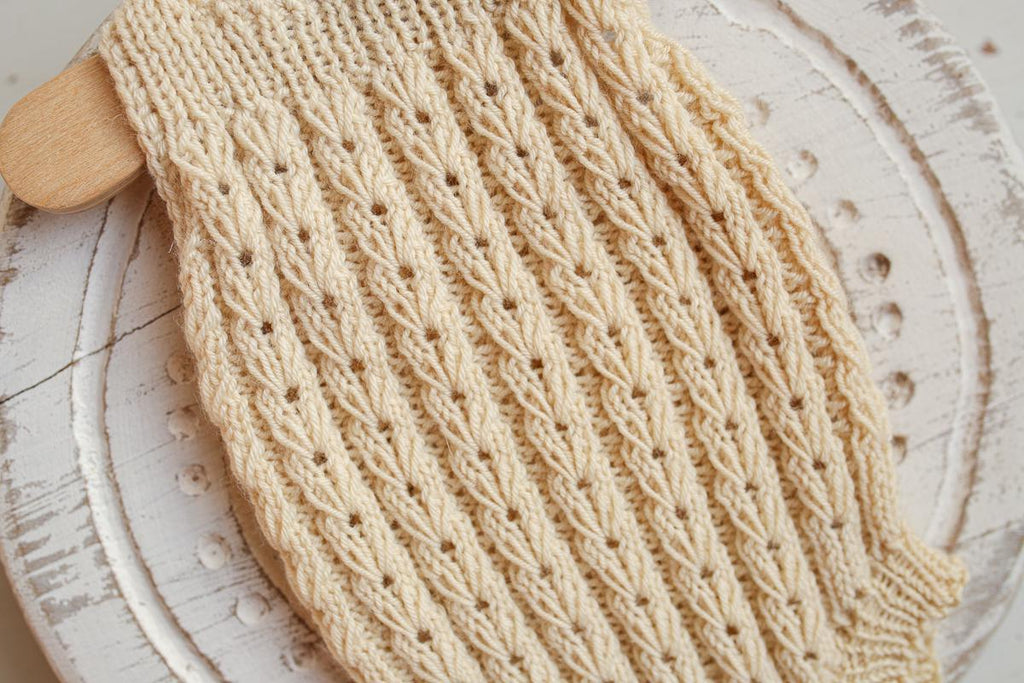 Knitted romper and bonnet,Newborn Photography Prop Set,Newborn photography outfit,Newborn girl photoshoot outfit,Pregnancy gift