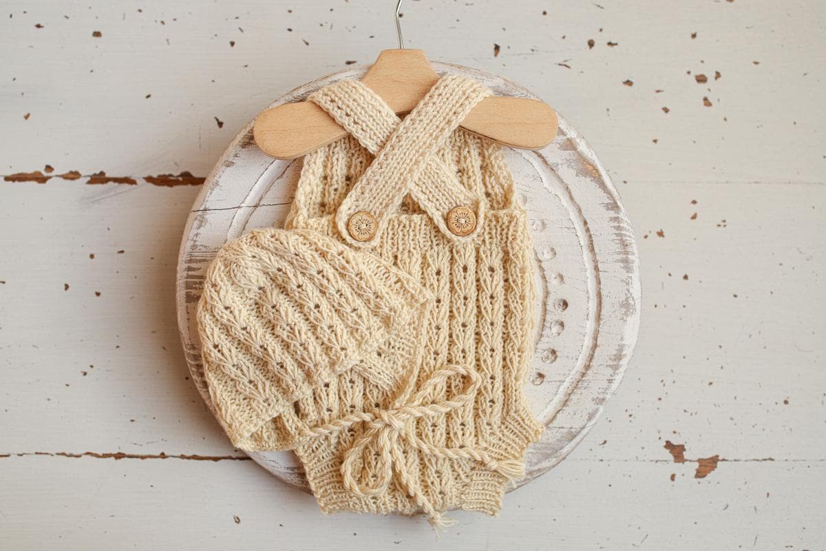 Knitted romper and bonnet,Newborn Photography Prop Set,Newborn photography outfit,Newborn girl photoshoot outfit,Pregnancy gift